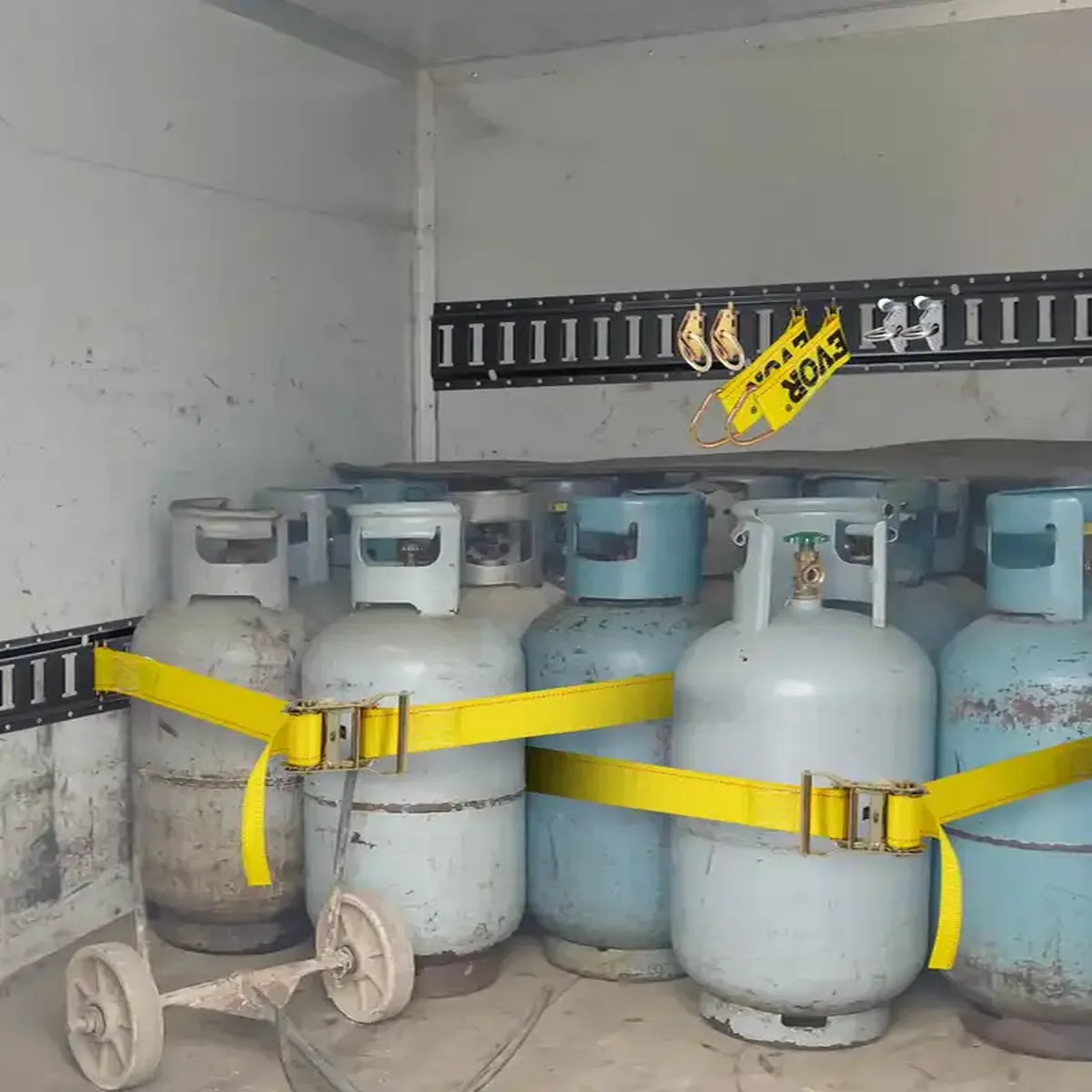 Listwa szyna mocowania ładunku uchwyt zaczep mocowanie ładunku 18 szt. - obrazek 3