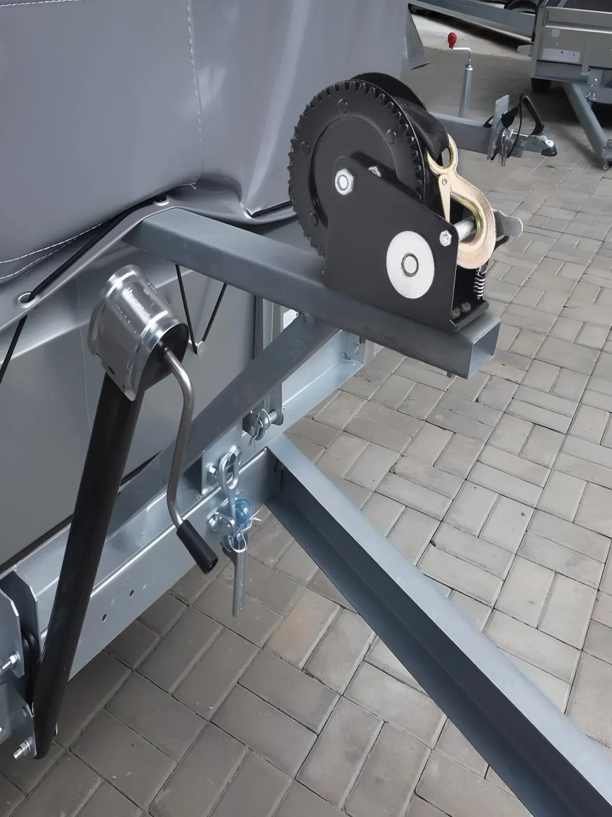 Wciągarka Ręczna z Korbą 907 kg - obrazek 5